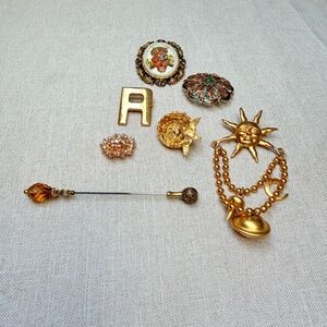 Assorted Brooch And Pin Lot Monet Jeanne MDM and More 7 total